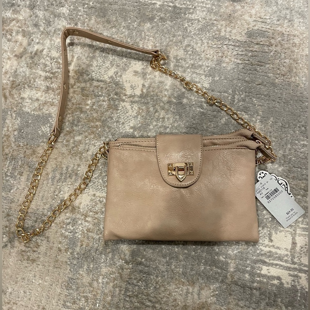 NWT Yoki Crossbody Purse Taupe Pink Color Gold Colored Hardware The Buckle